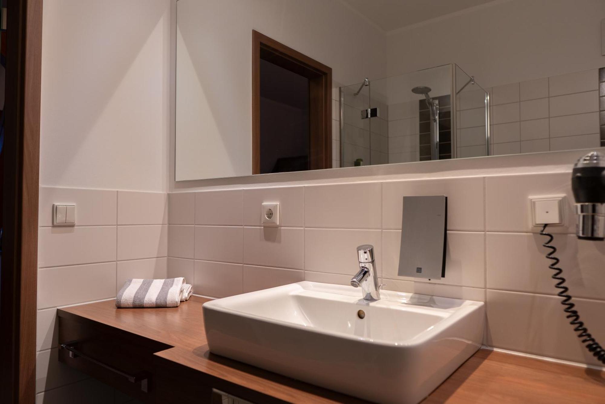 Hotel Bruehlerhoehe Erfurt Eksteriør bilde